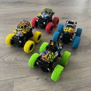 360° Rotating Friction Monster Trucks 4pc